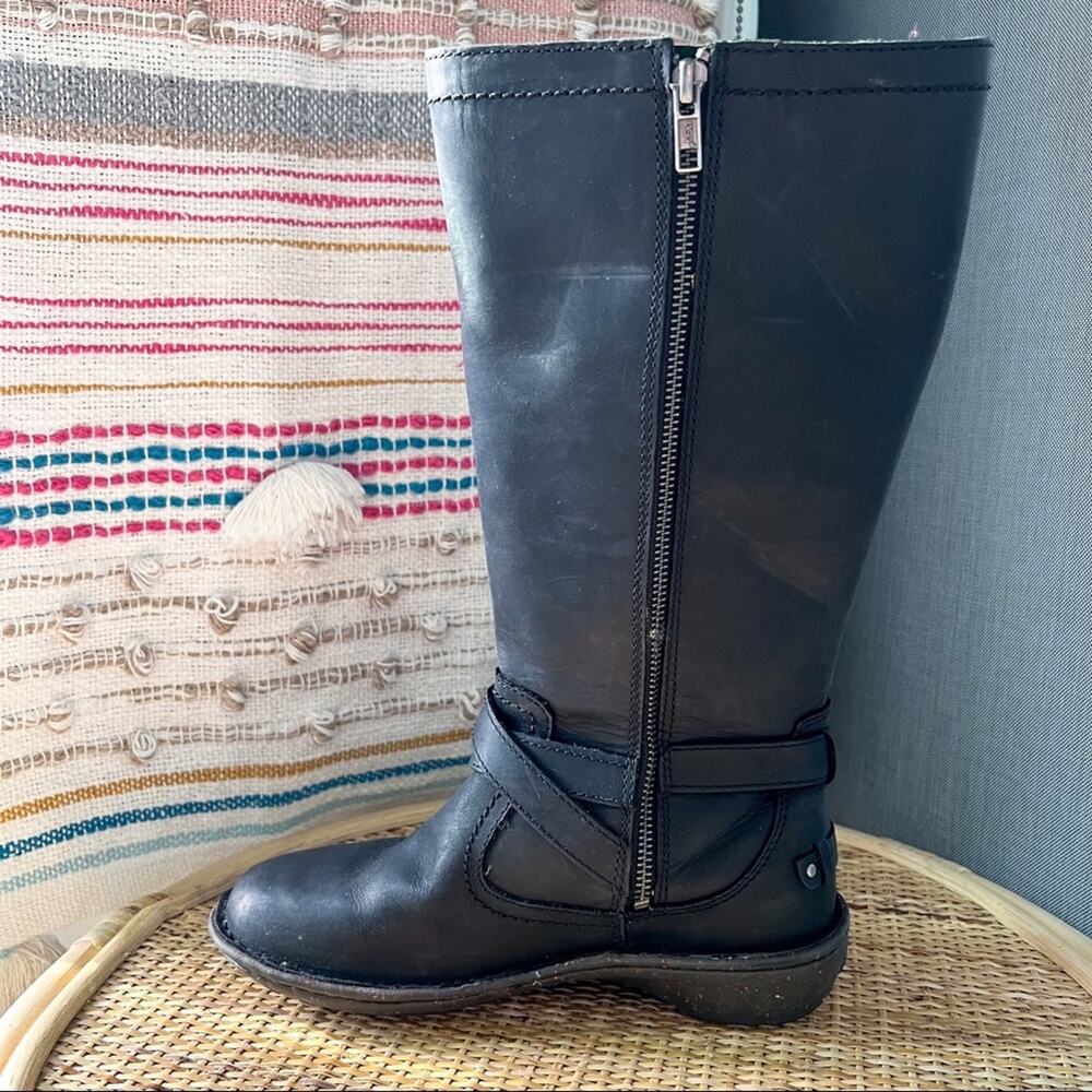 UGG Rosen Black Shearling Lined Tall Leather Winter Boots Women’s 6 - Picture 6 of 11